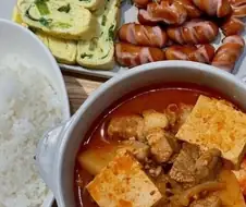밥맛 없을때 이렇게 차리면 대부분 그냥 먹음.jpg