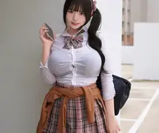 벗지 않았으면 야한게 아니라고 들었습니다.jpg