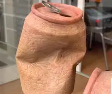 재질이 수상한 음료수캔