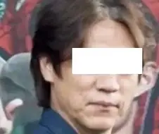 소름이 끼치는 명보의 미소