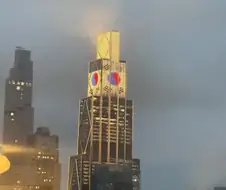 JP모건새끼들 아무리봐도 지네 빌딩에 태극기 띄운거.