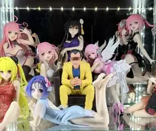 은근 자연스러운 타 작품 피규어.jpg