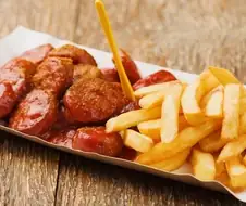 "독일의 길거리 음식이자 떡볶이 같은 위치"