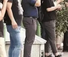 ??? : AI야 코디좀 해줘 볼 수 있니?