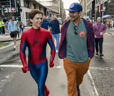 MCU) OO : 감독님! 전화 받으세요! 감독님!