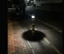 조명 밑이 어둡다