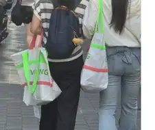 한국 온 외국 여성들 사이에서 넘나 유행하고 있는 것.jpg