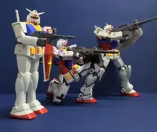 가동성이 안 따라줘서 어쩔줄 몰라하는.gundam