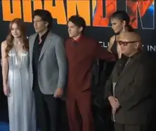 MCU)브뉴데 호평 와중에 팬들이 의문스러워 하는 지점