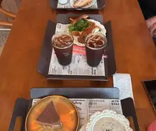 카페에서 정떨어진 사람