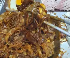 똥구멍을 쥐어짜내선 만든 비쥬얼