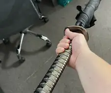 뭐? 남자가 양산 쓰는게 게이 같다고??