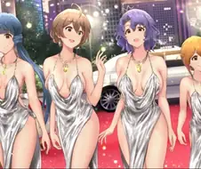 [후방]고급 드레스를 입고 행사장에 온 여자들