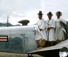 의외로 90년대까지 지방에서 많이 보였던 옷차림.jpg