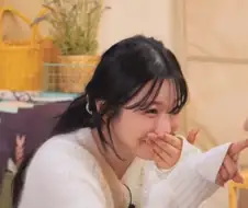 아일릿 원희 볼살
