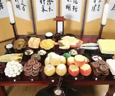 국장하는 사람들 식탁 모습