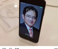 흔한 애플 매장의 시연기기 배경