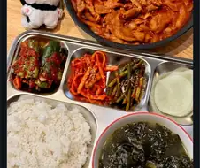 한국인이라면 거부하기 힘든 밥상