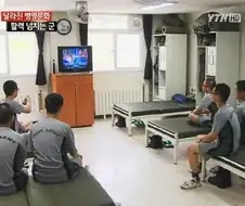일과 후 군대 생활관 냄새 vs 체육 직후 남고 교실 냄새.jpg