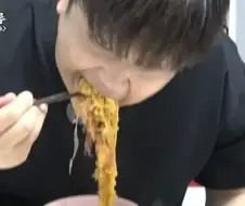 이젠 염색도 빼고 그냥 돼지가 된 윤남노.jpg