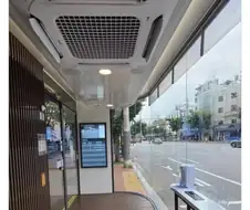 한국의 버스정거장을 보고 놀라는 불란서인