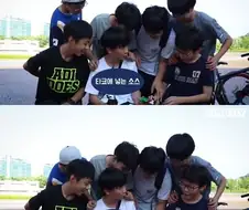 일회용 카메라를 처음 본 아이들.jpg