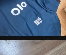 보급품 상태에 매우 화가 난 경찰